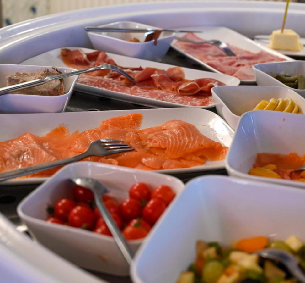 The Originals Hotel Le Cise Restaurant Chambres Et Suites أولت المظهر الخارجي الصورة