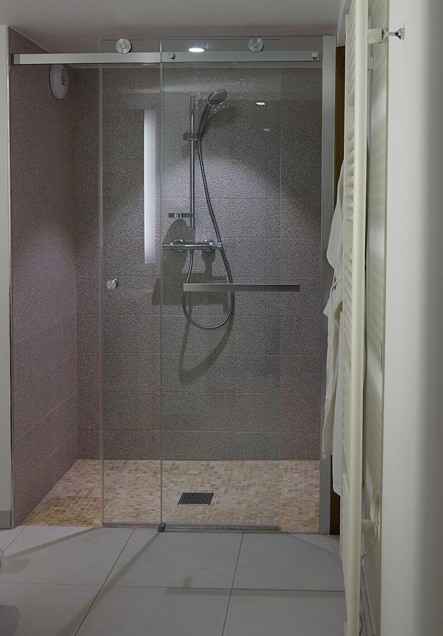 The Originals Hotel Le Cise Restaurant Chambres Et Suites أولت المظهر الخارجي الصورة